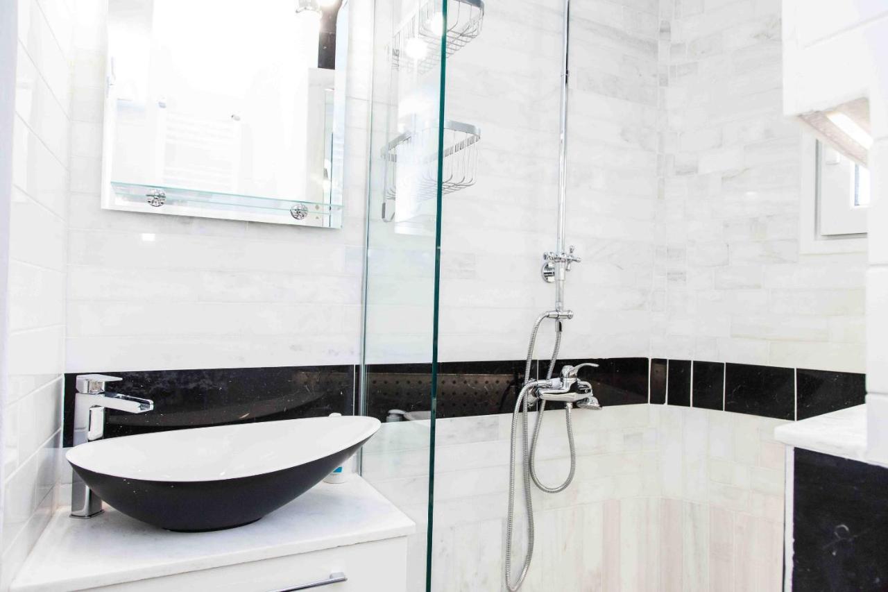 Gorgeous Penthouse With Private Jacuzzi And Amazing View! Apartment Athens Luaran gambar